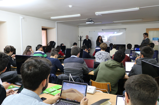 Workshop | Front End Development using React (with REST/ GraphQL APis)